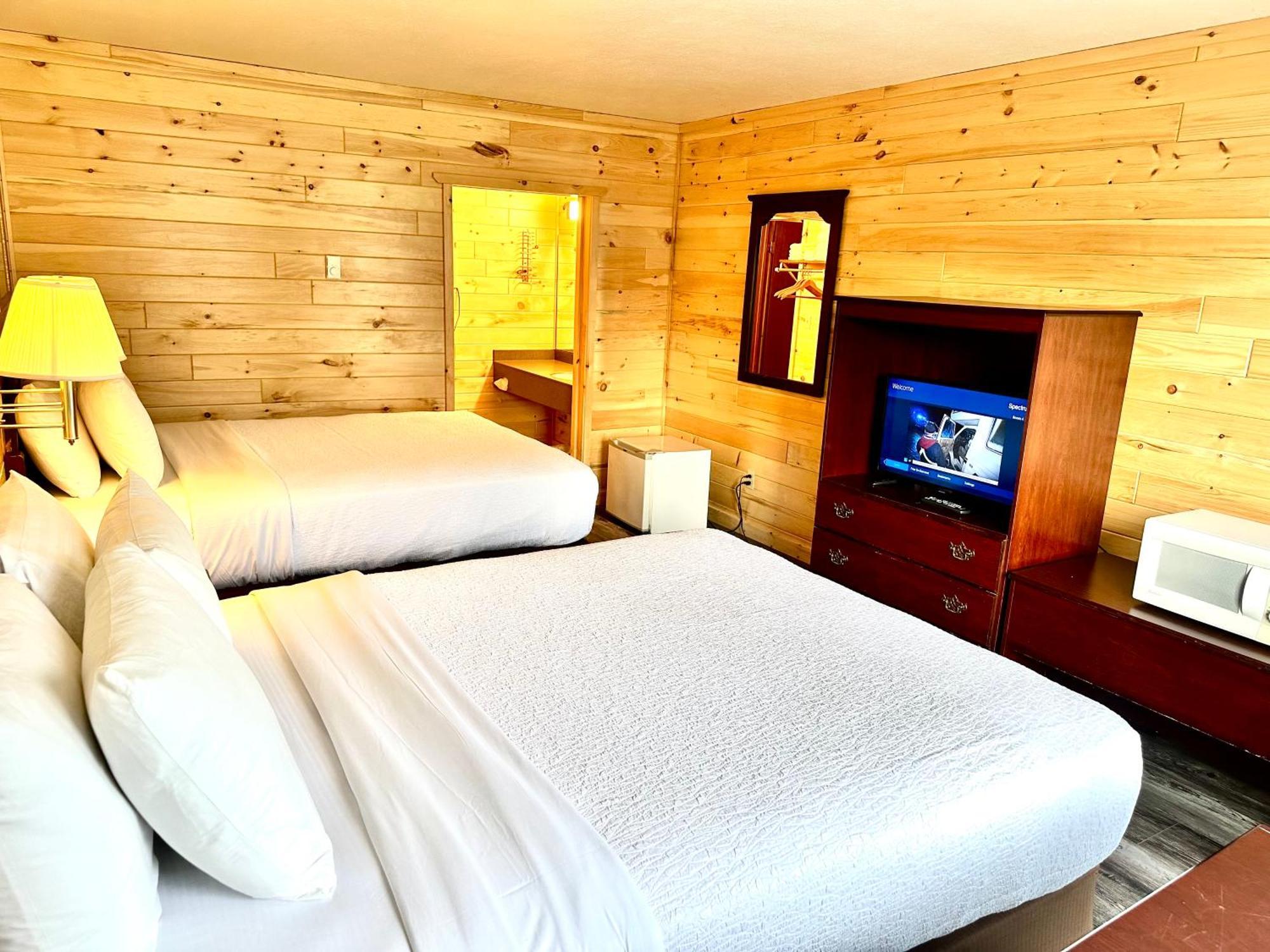 Sunrise Beach Motel Mackinaw City Eksteriør billede