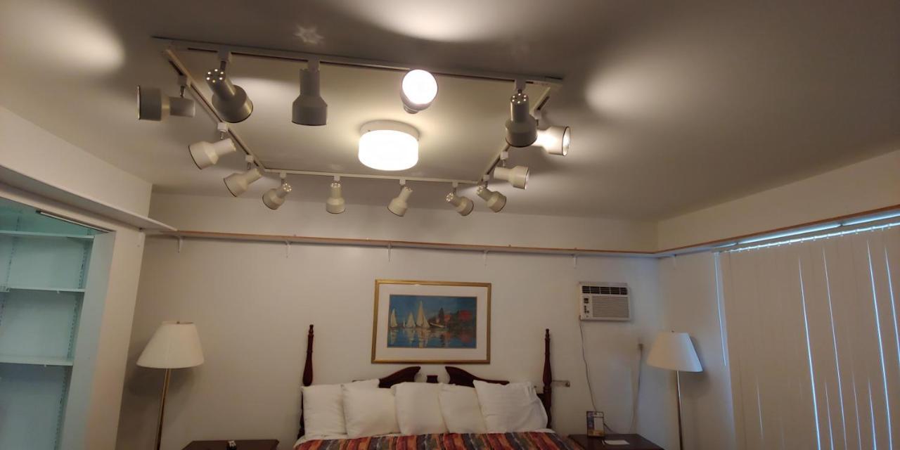 Sunrise Beach Motel Mackinaw City Eksteriør billede